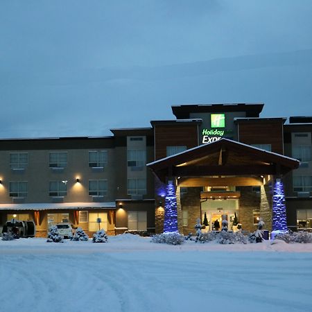 Holiday Inn Express Golden-Kicking Horse, An Ihg Hotel Exterior photo